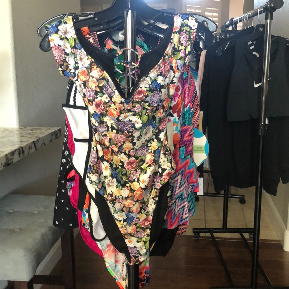 Lucky brand swimsuit Xs